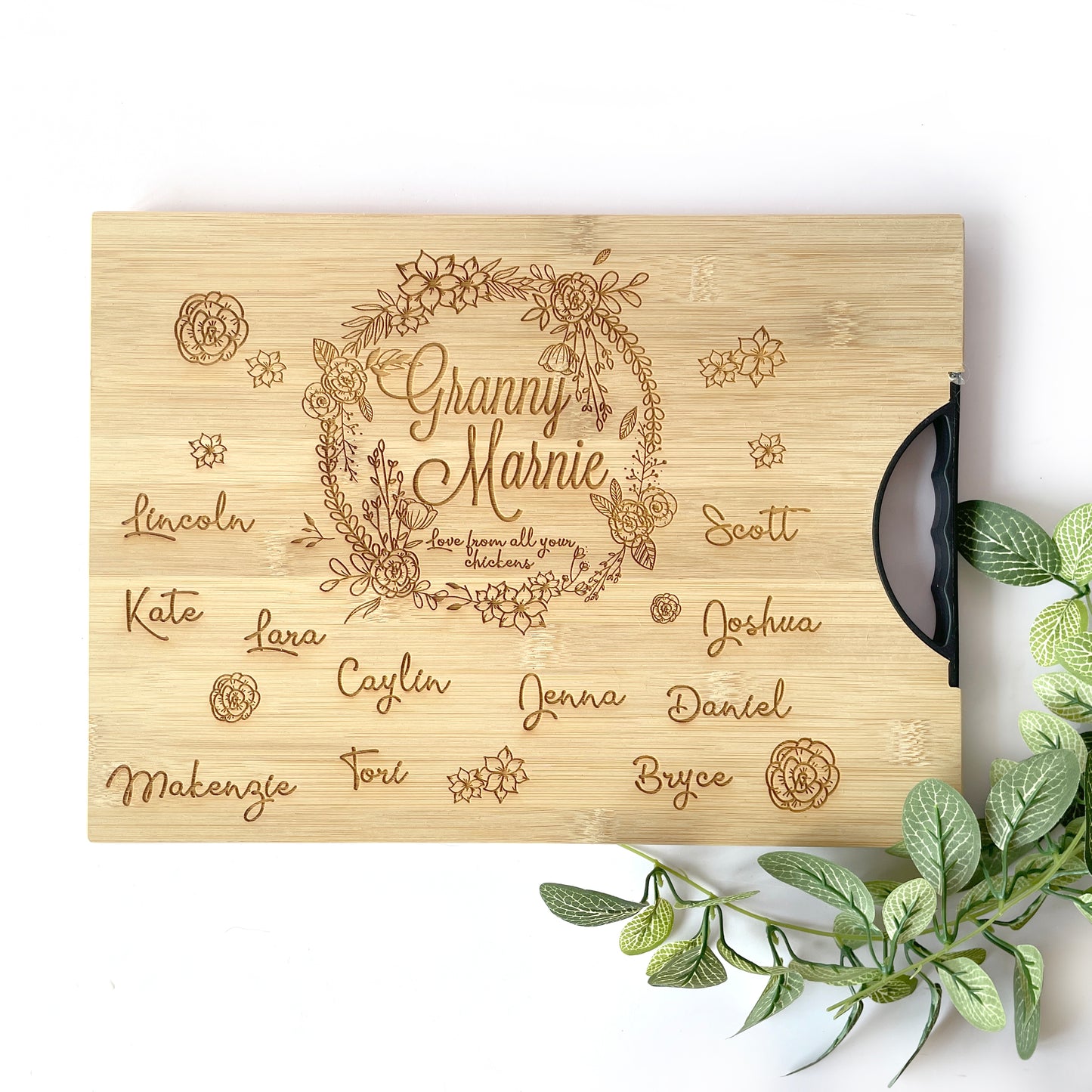 Personalized Wreath cutting board with names engraved around board