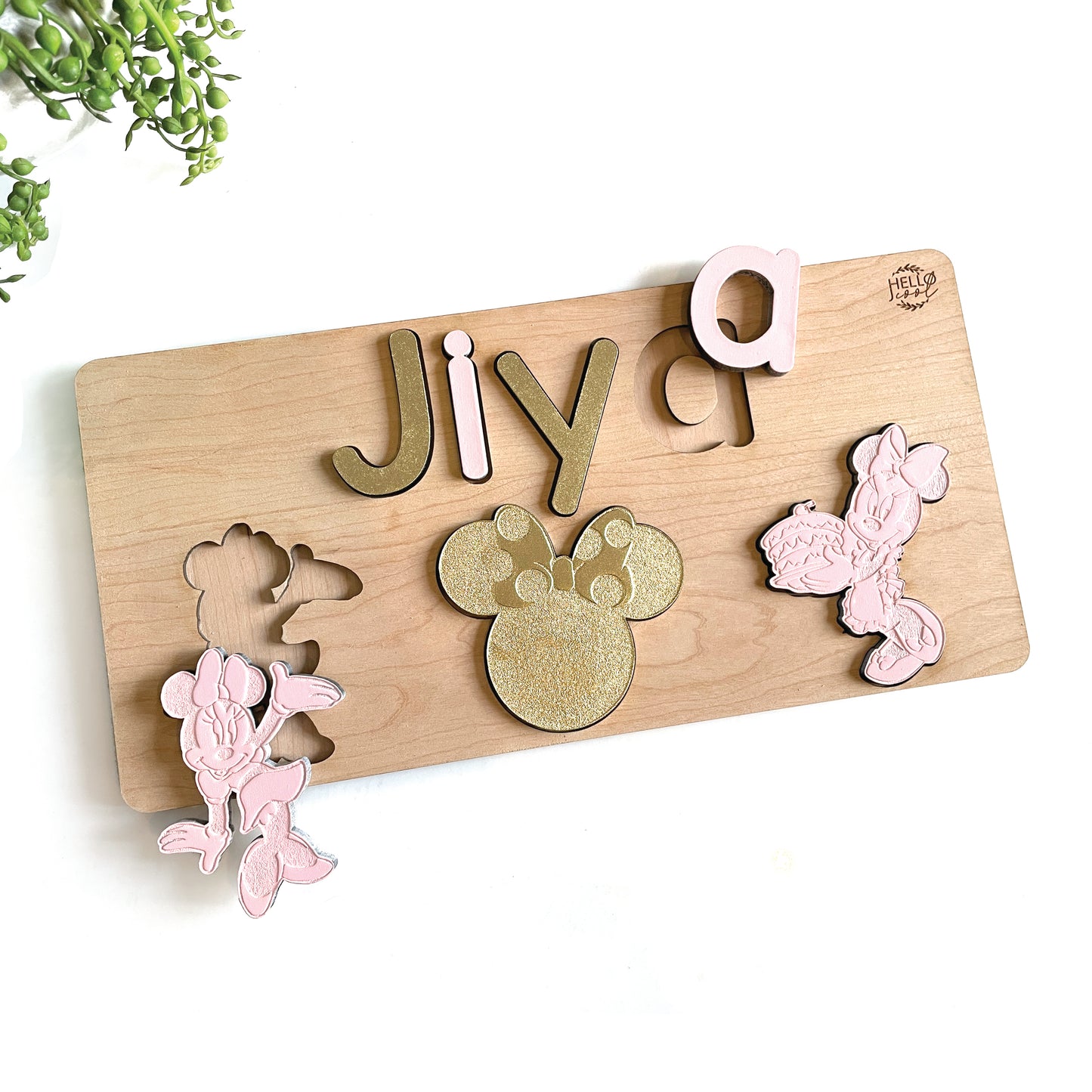 Personalized MINNIE MOUSE Name and Theme Puzzle