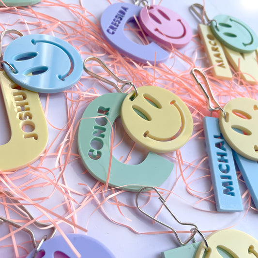 Letter and smiley face acrylic keyring