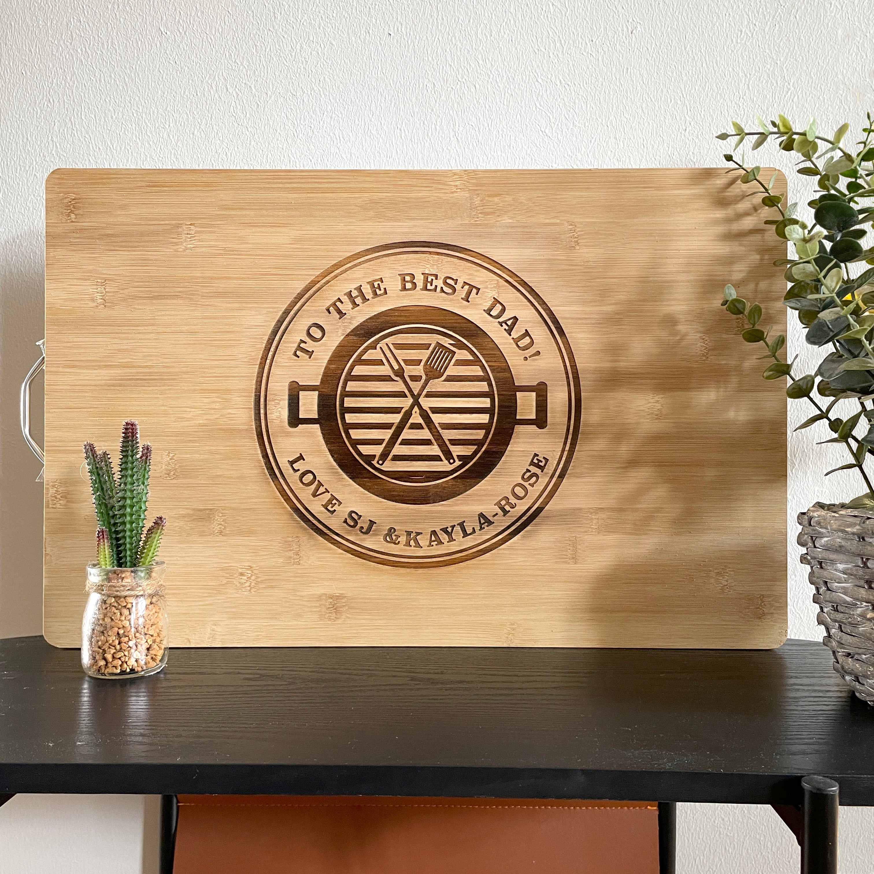 EXTRA LARGE 50CM Best Dad engraved personalised Cutting Board