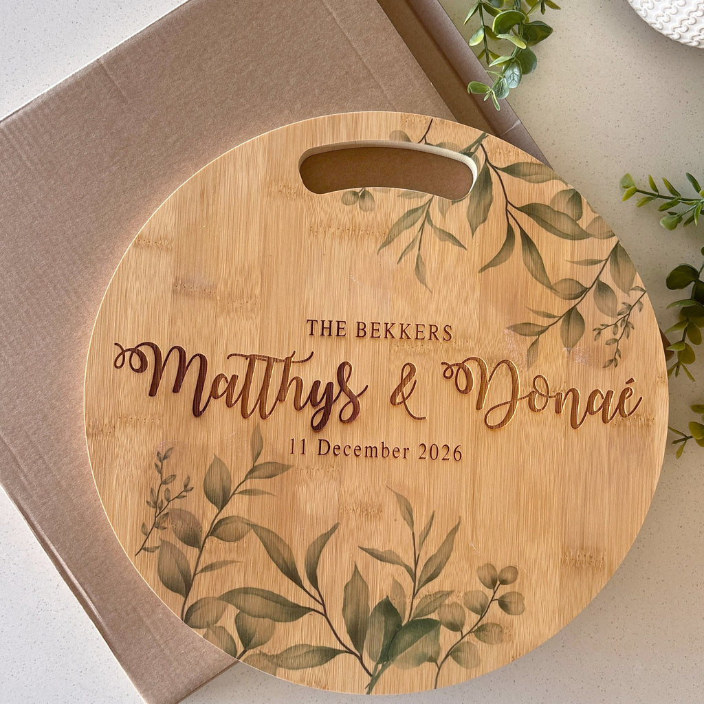 Personalised Wedding Cutting Board with Gift Box Set