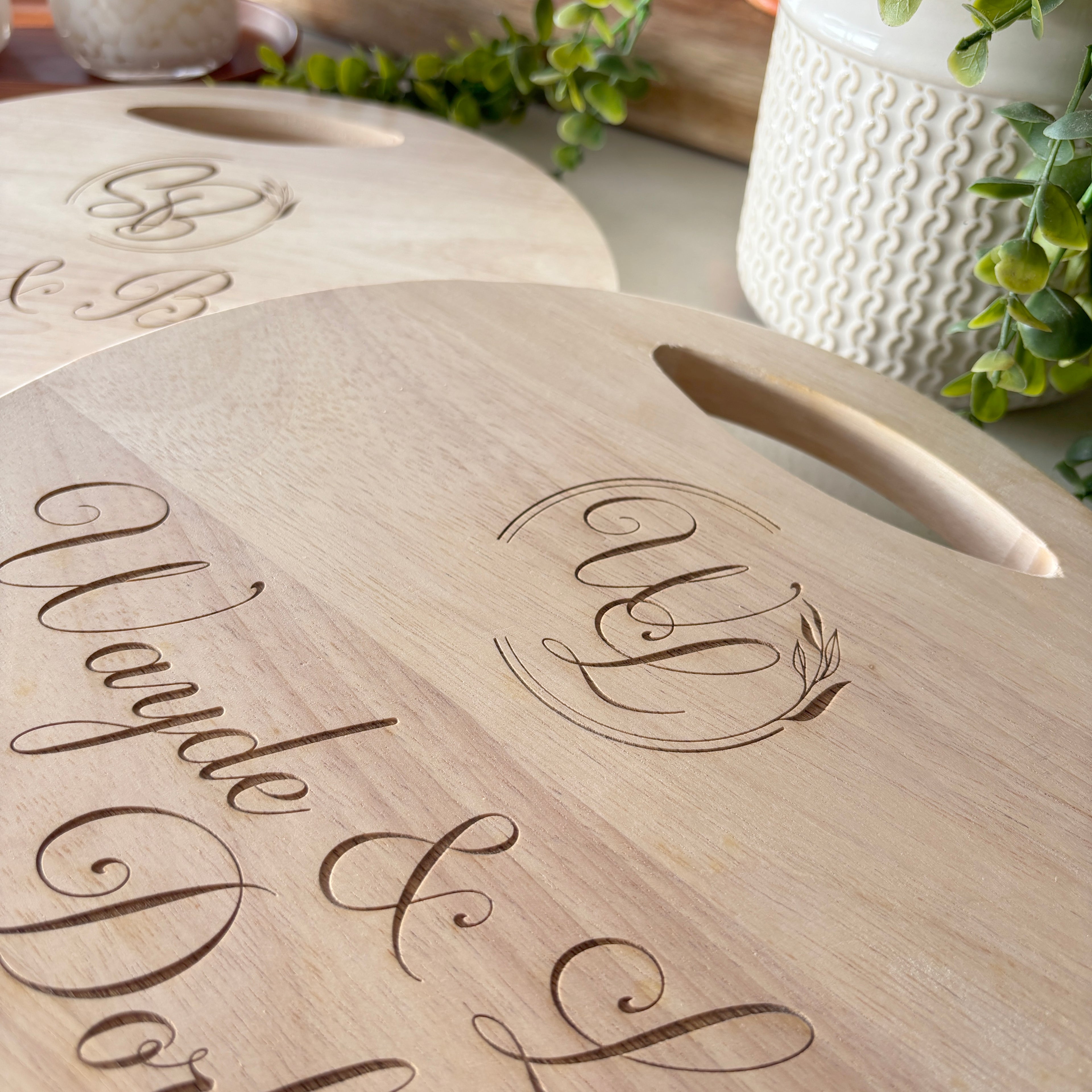 Round engraved personalised wedding cutting board