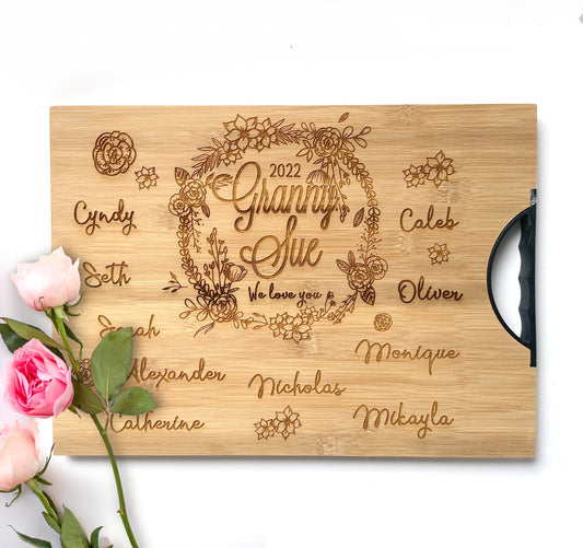 Personalized Wreath cutting board with names engraved around board