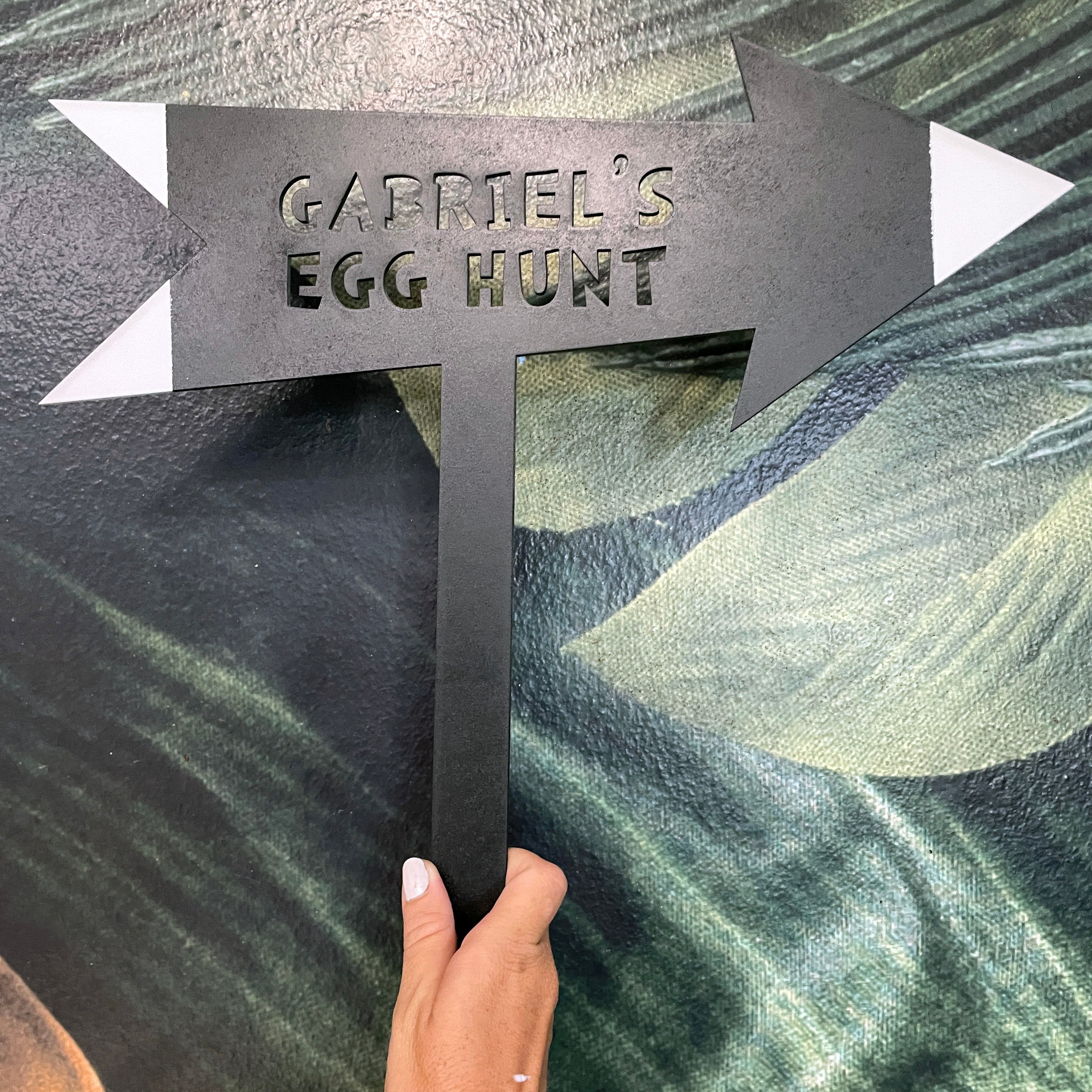 Personalised Easter Hunt sign