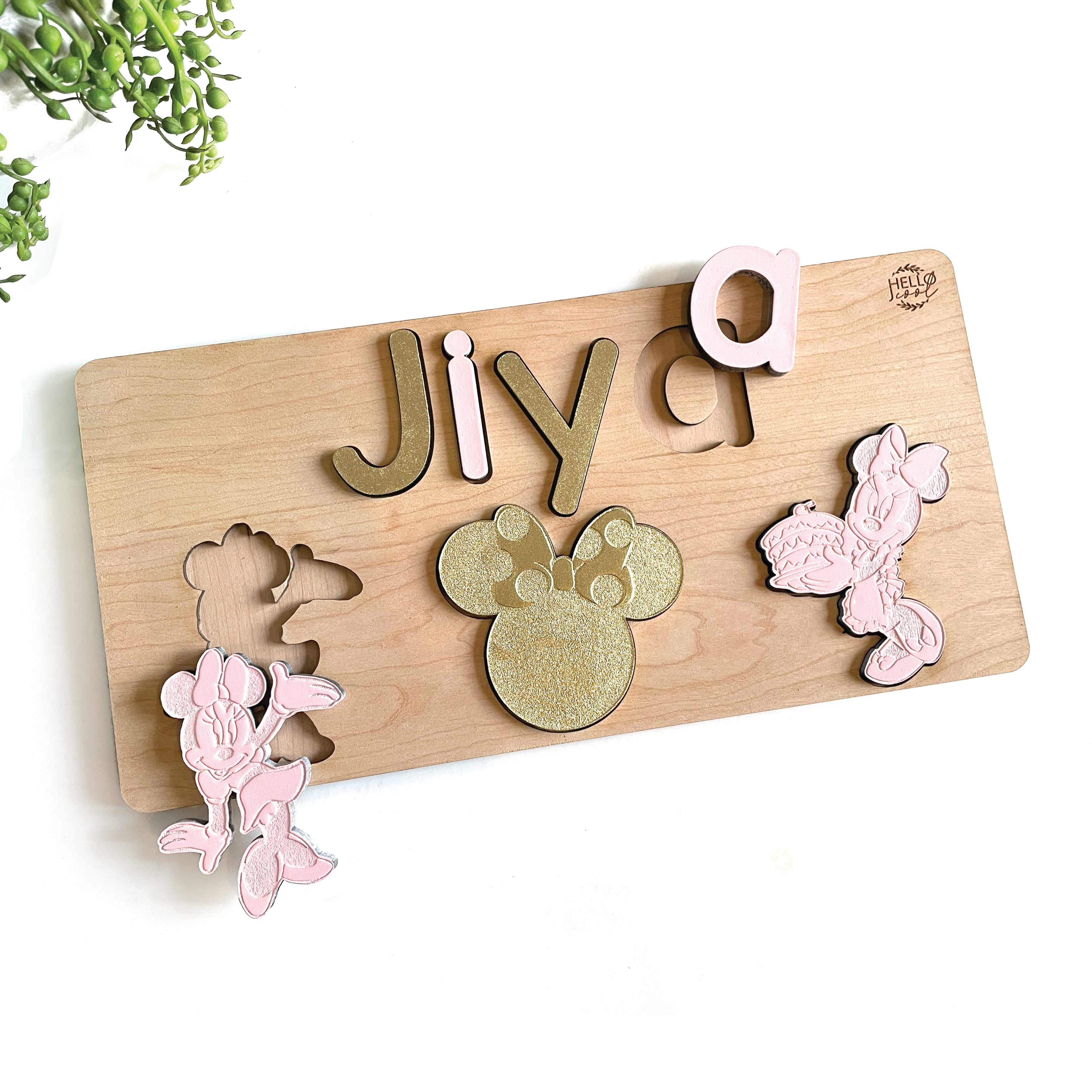 Personalized MINNIE MOUSE Name and Theme Puzzle